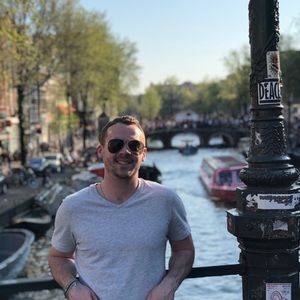 Meet your Posher, Carter